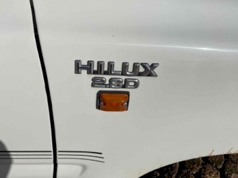 1996 Toyota Hilux DC Ute