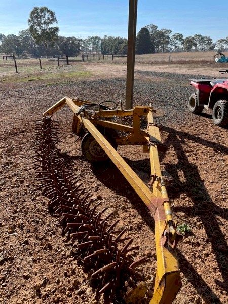 Phillips prickle harrows