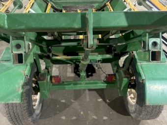 Round bale feeder and power pack Elsworth