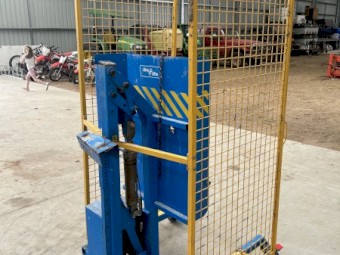 Wheelie Bin Lifter