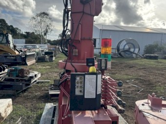 2010 Unic URW545 Crane
