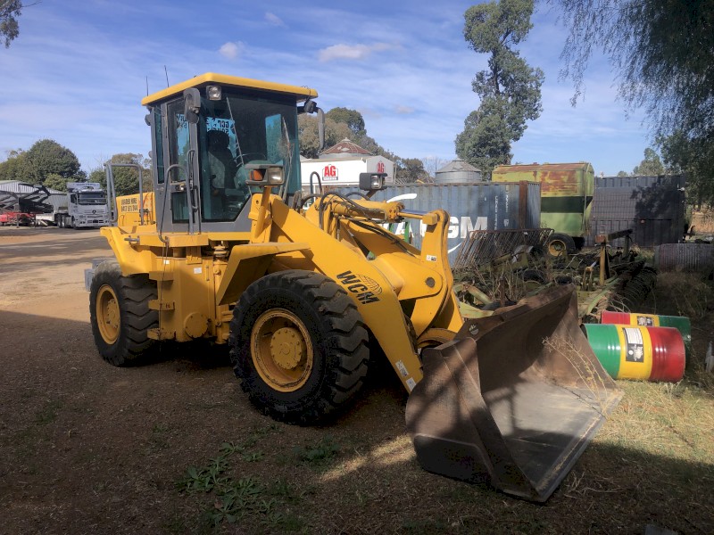 2007 WCM Front End Loader