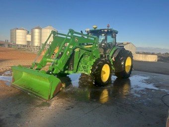 John Deere 8245R + H480 loader