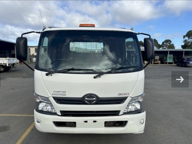 2013 Hino 300 4 x 2 Tipper Truck