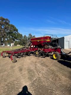 2013 Seed Hawk 30 Series 8m Airseeder