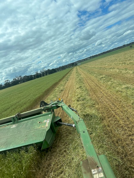 John Deere 920 Mower Conditioner