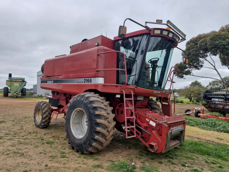 Case IH 2166 Header with 1010 Front