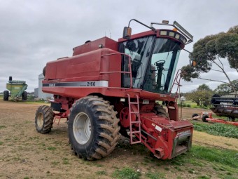 Case IH 2166 Header with 1010 Front