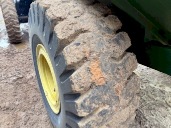 1998 Grain King 18T Chaser Bin