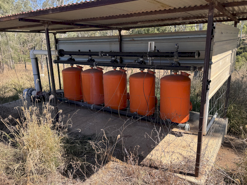 NETAFIM 5-TANK AUTOMATIC GRAVEL/MEDIA FILTRATION SYSTEM – CURRENTLY OPERATING