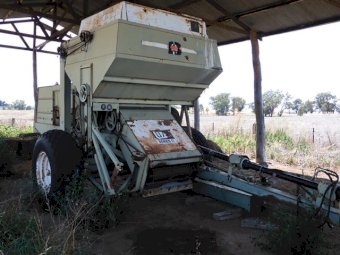 Under Auction - (A133) - 1983 Horwood Bagshaw Shearer 1070 Series II PTO Header 