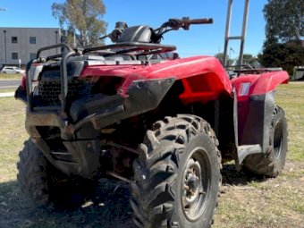 (A136) - 2016 Honda Fourtrax TRX420 ATV Red Motor Bike