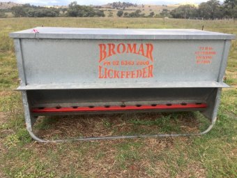 Under Auction - (A133) - Sheep Feeder 07 Bromar A1456 