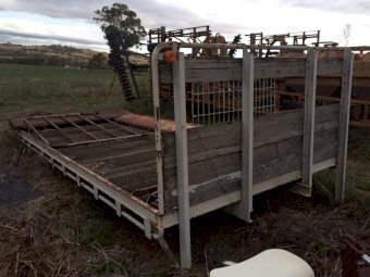 Under Auction - (A133) - Truck Tray 