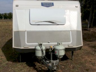 2004 Roma Caravan