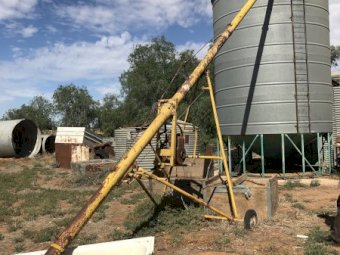 (A134) - 31 ft x 6 inch Auger (No 2)