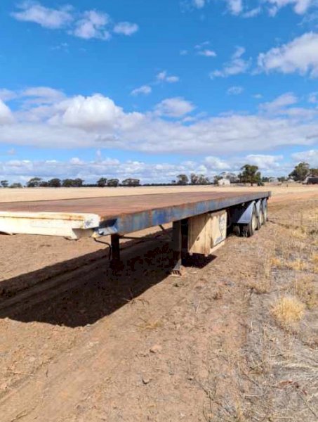 44ft Freighter Flat Top Trailer