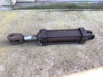 Hydraulic Ram