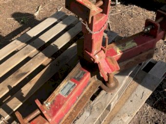 Under Auction - (A163)  Robertson 3PL Quick Hitch 