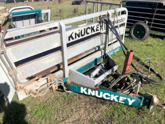 Knuckey Sqounder