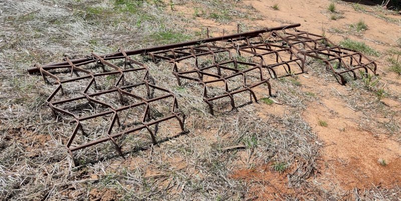 Cover Harrows