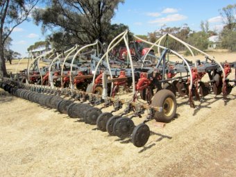 Flexicoil 820 Bar with Horwood Bagshaw 3000TTR Box