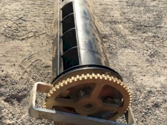 2 x John Deere Meter Rollers
