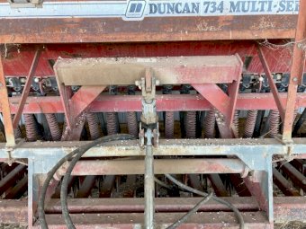 Duncan 734 Multi Seeder 23 run Triple Disc