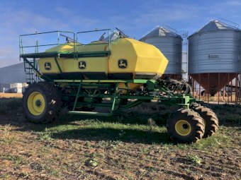 2017 John Deere 550bu Triple Bin Aircart