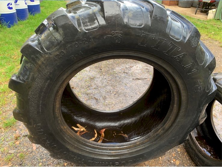 Tractor/Skid Steer Tyres