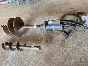 Digga PD 3 Hydraulic Post Hole Digger