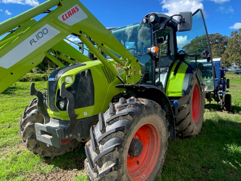 2019 Claas Arion 440 Tractor with Claas FL100 Loader
