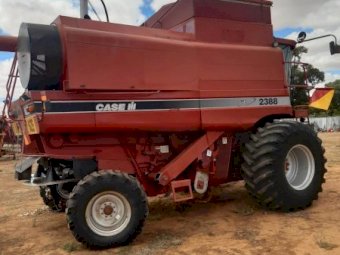 2002 Case IH 2388 Header with Front & Trailer