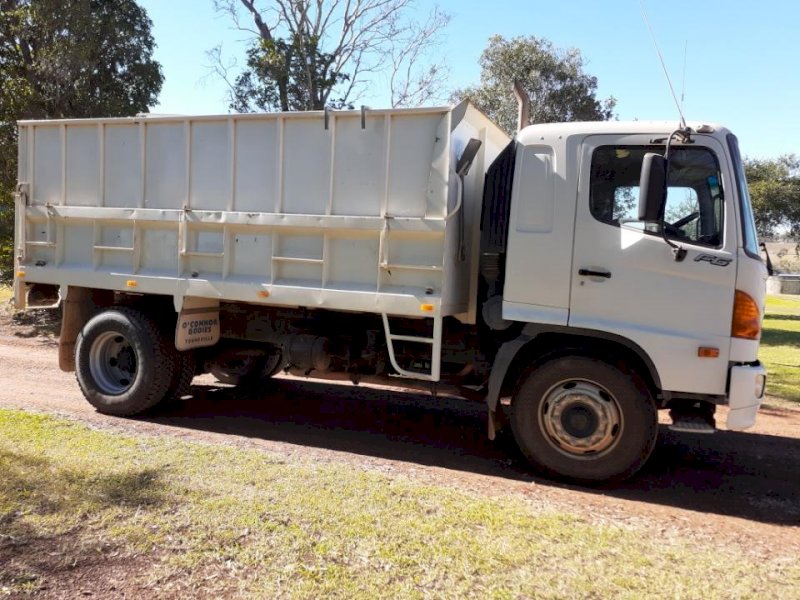 2006 Hino  FG1J Tipper Truck with Grain Body