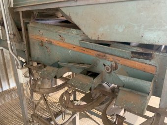 PETKUS 100 Seed Cleaner..... Price Reduction