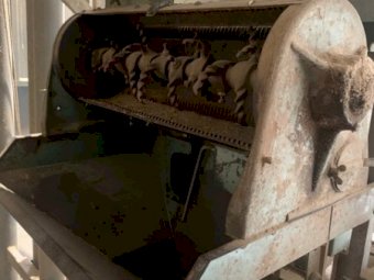 PETKUS 100 Seed Cleaner..... Price Reduction