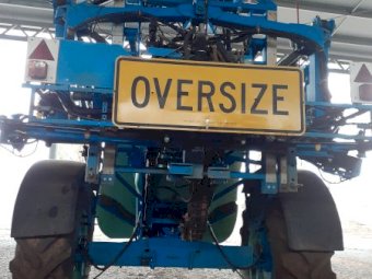 IYE.2010  Berthoud  DP Tronic 55-60 36 Metre Spray Rig
