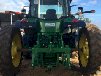 2014 John Deere 8235R Tractor