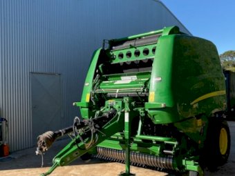 2018 John Deere 990 Round Baler