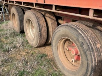 1991 Carlins 45ft 2x1 Stock Crate on 1972 Freighter Trailer