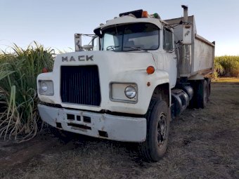 1981 R Series Mack Tipper