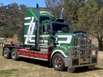 2017 Kenworth T909 Prime Mover