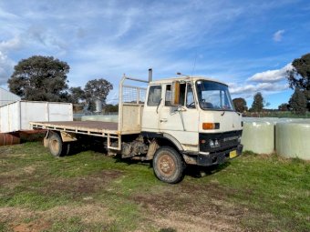 1982 Mitsubishi FX 102 Tipping Truck