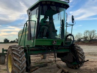 John Deere 4890 Windrower with 2 Fronts