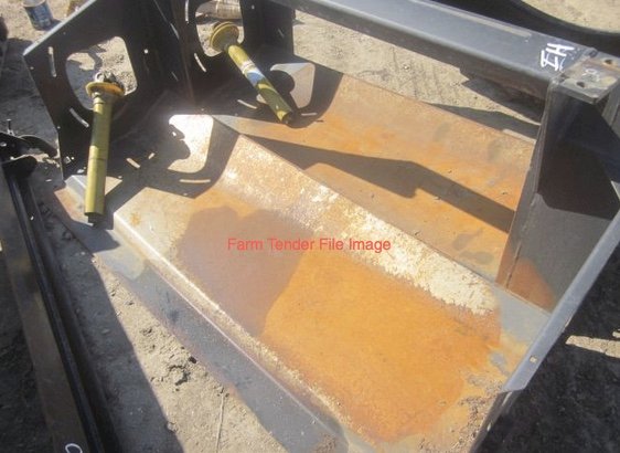 WANTED Honey Bee 994 Front to John Deere Adaptor Plate