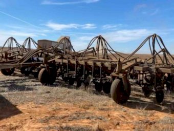 45' Flexicoil 820 Air Seeder Bar