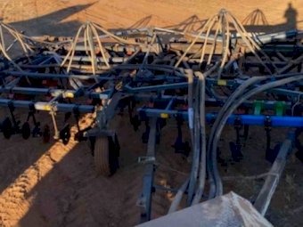 45' Flexicoil 820 Air Seeder Bar