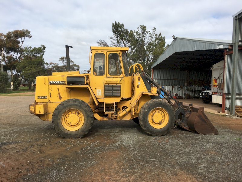 1984 Volvo BM 4200 Loader