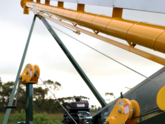 Commander Ag-Quip  Ezy-lift Grain Augers