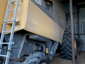 CAT 450 Strawalker Header